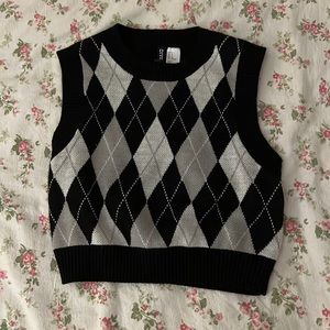 Argyle cute sweater from H&M